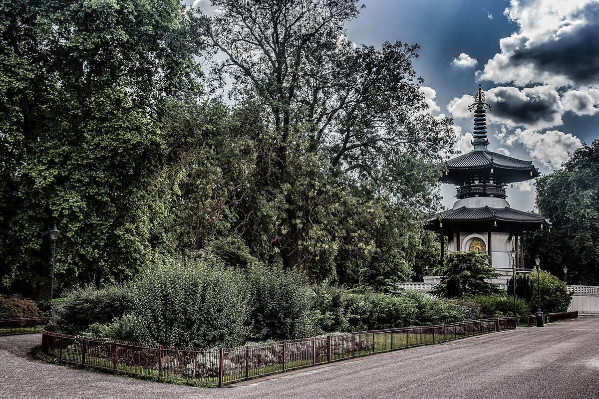 Battersea Park, a Victorian riverside park with a boating lake