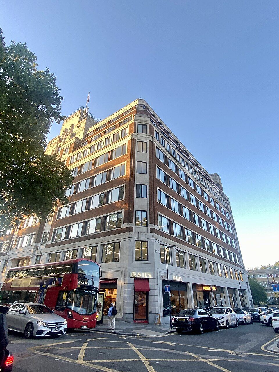 Gail's Bakery (Canary Wharf), a sourdough bakery and cafe inside the Waitrose at Canada Square