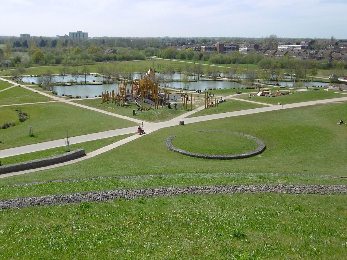 Northala Fields, viewpoint in London